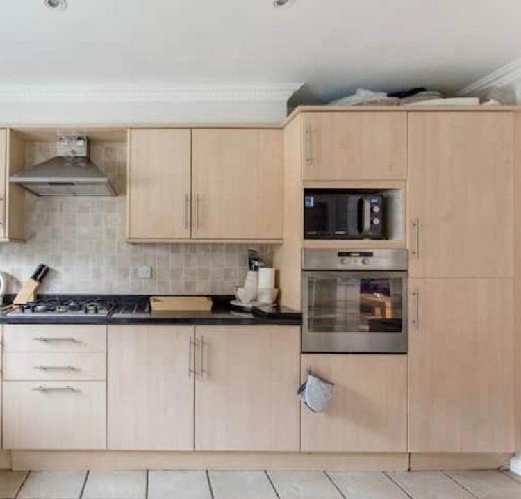 קאמברידג' Stunning Spacious City Flat Close To Addenbrookes מראה חיצוני תמונה